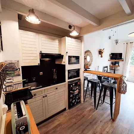 Апартаменты Zephyr Руайян