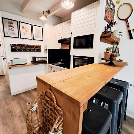 Zephyr Apartmán *